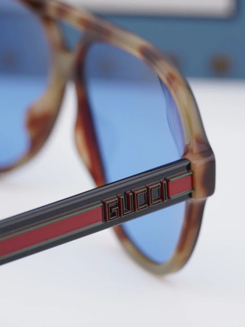 Gucci model gg0463s